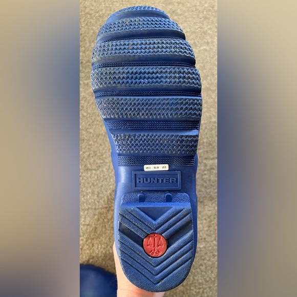 Bright blue Hunter Boots only worn twice! - Picture 7 of 10
